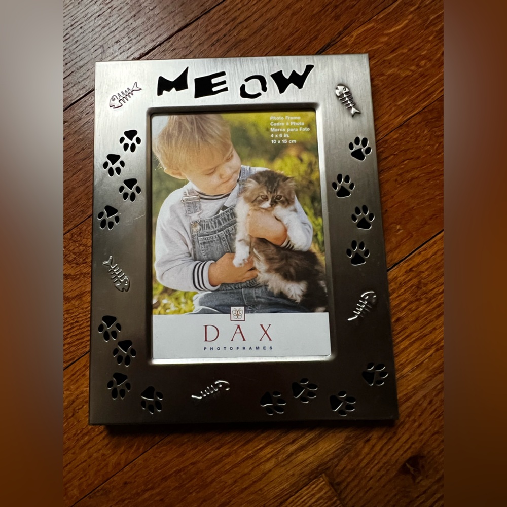 DAX Silver Cat-Themed Meow Photo 4x6 Frame